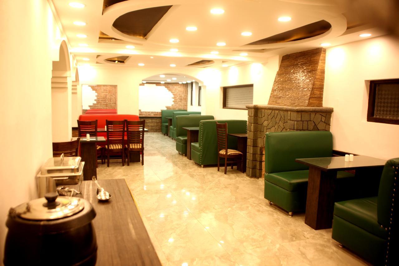Hotel New Park At Dal Lake Srīnagar 외부 사진
