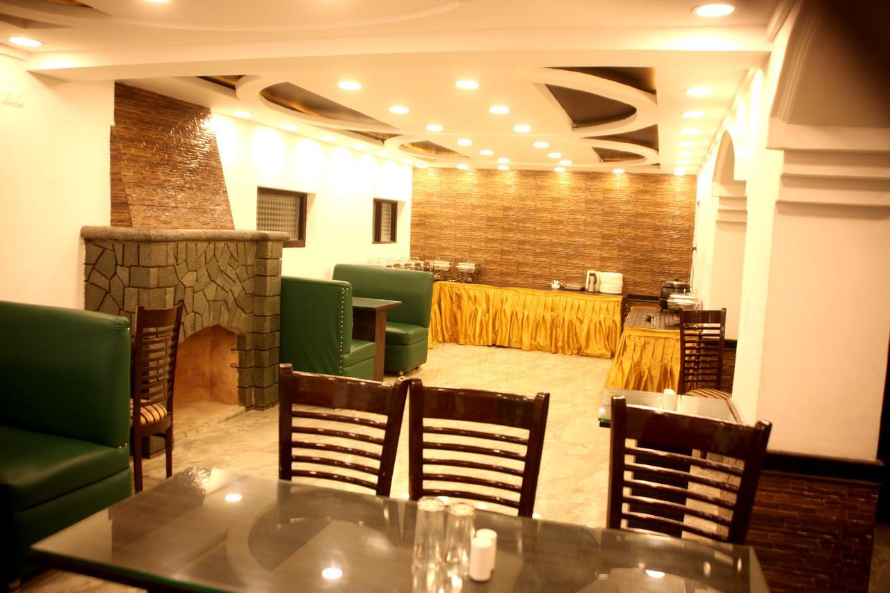 Hotel New Park At Dal Lake Srīnagar 외부 사진